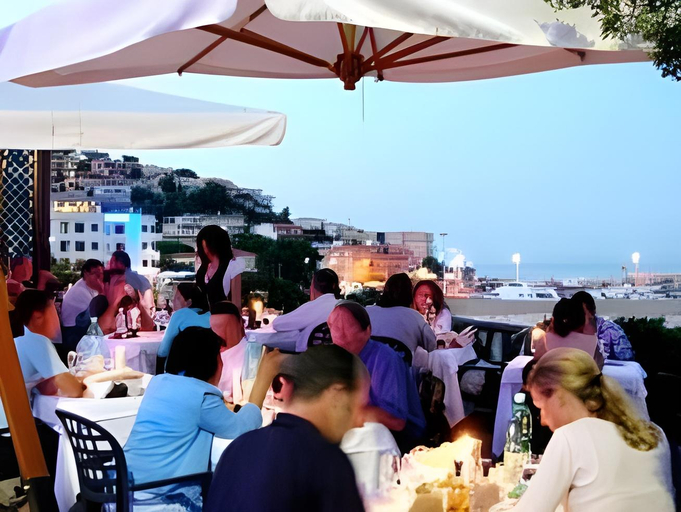 Food & Drinks 3, Hotel Cala Luna, Nuoro