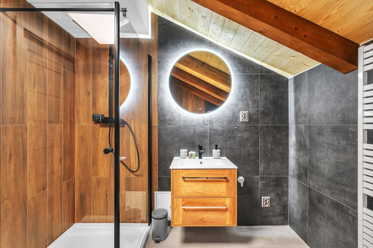 Bathroom 2, Hotel U Krale Jiriho, Česká Lípa