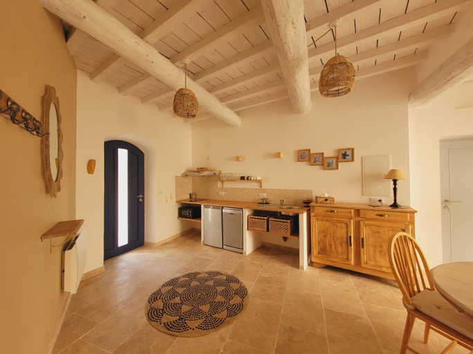 Others 5, La Promenade Suite & Spa, Gard