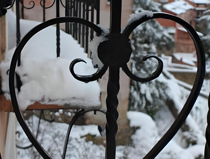 Others 5, Albergue Albarracin, Teruel