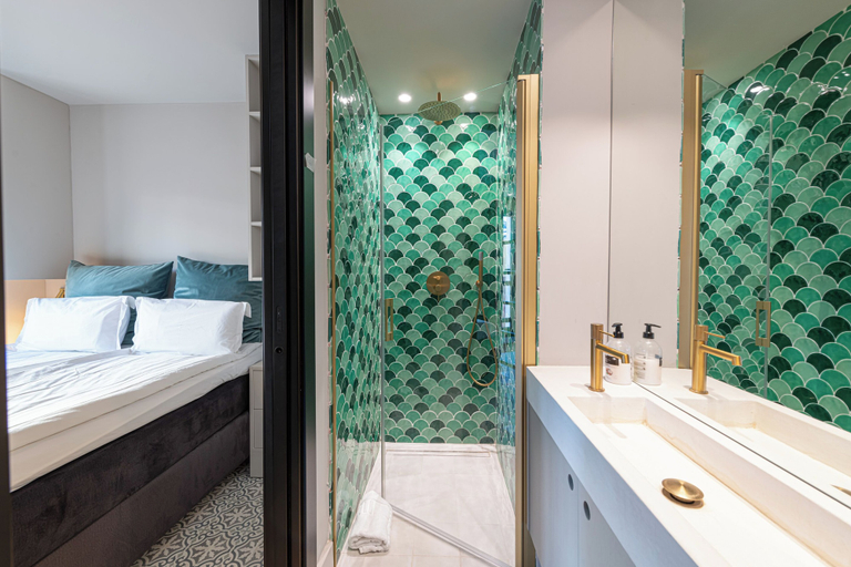 Bathroom 4, Solaga - Pedregal, Málaga