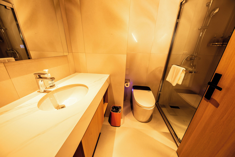 Bathroom 4, LES AIRS, Wenzhou