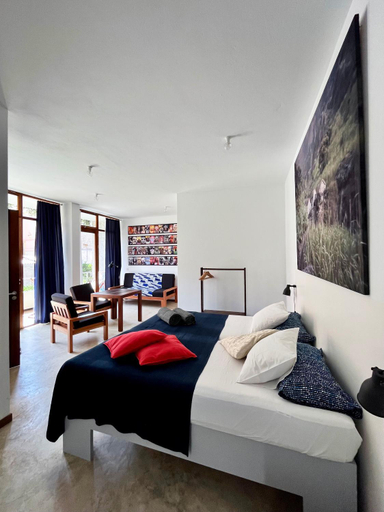 Others 4, Casa de Poco Guest House and Gallery