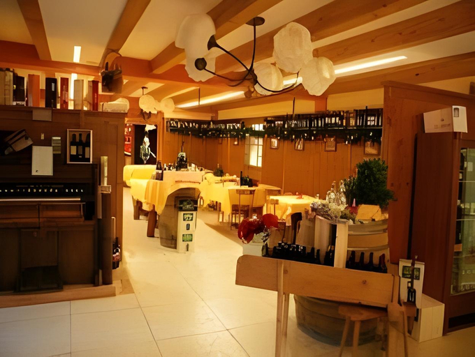 Food & Drinks 5, Al Sole Clubresidence, Trento