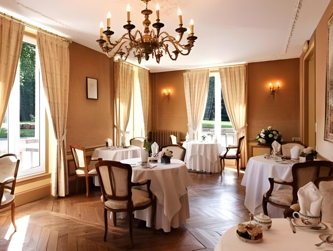 Food & Drinks 5, Chateau Des Bondons EI, Seine-et-Marne
