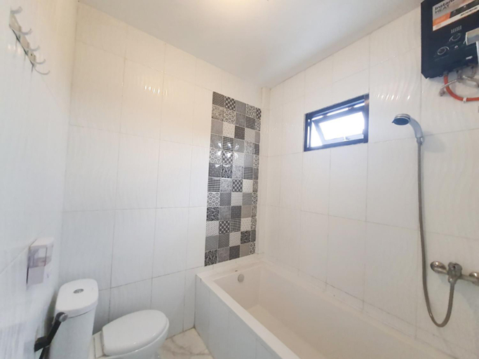 Bathroom 3
