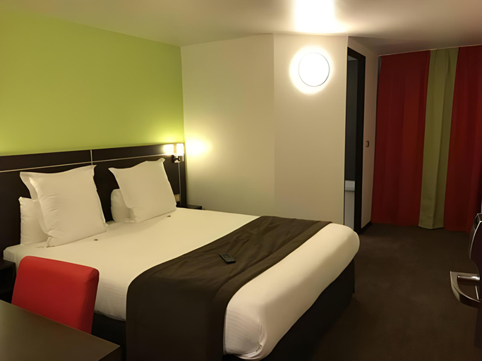Bedroom 3, hotelF1 Brétigny sur Orge, Essonne