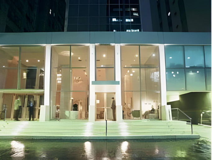 Exterior & Views 25