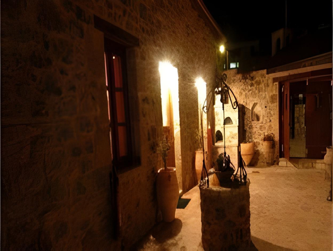 Others 5, Arhontiko Kefalari, Peloponnese