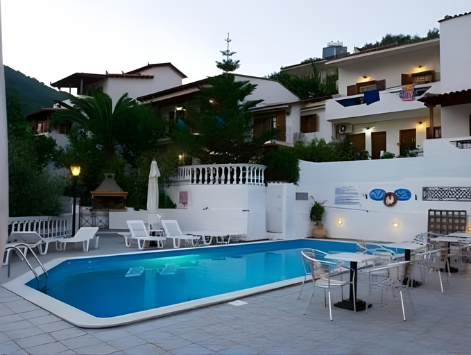 Others 5, Fengeros Village, Thessaly
