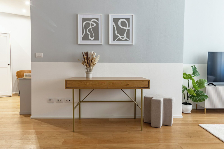 Others 4, HouSmart Massarenti 61, Bologna