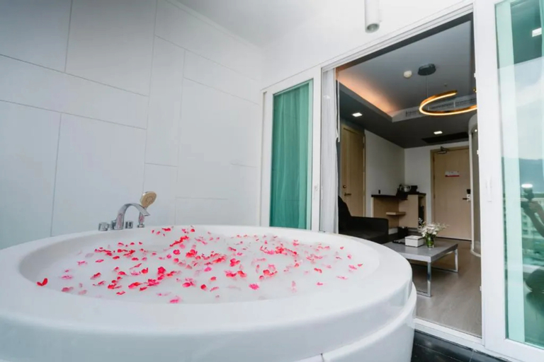 Bathroom 11