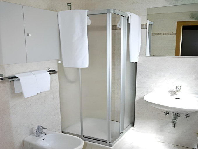 Bathroom 2, Piccolo Hotel Gurschler, Bolzano
