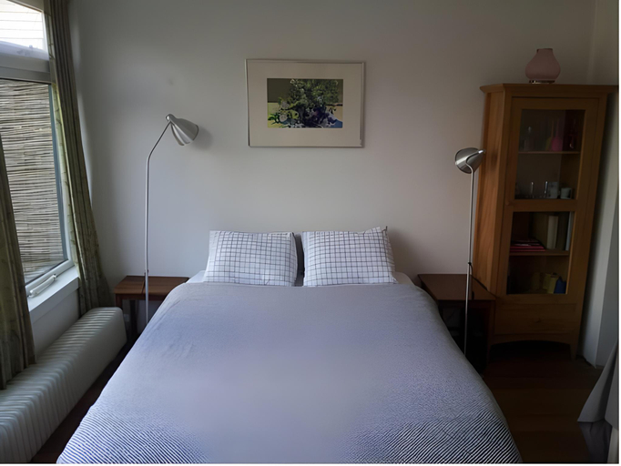 Others 4, Bed & Breakfast 28 Appartement met Prive Tuin, Assen