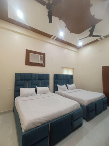 Bedroom 5, Jalsa Inn, Kaushambi