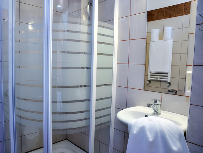 Bathroom 4, Hotel Alexis, Cluj-napoca
