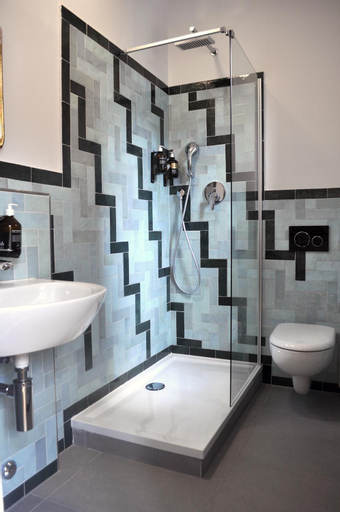 Bathroom 5