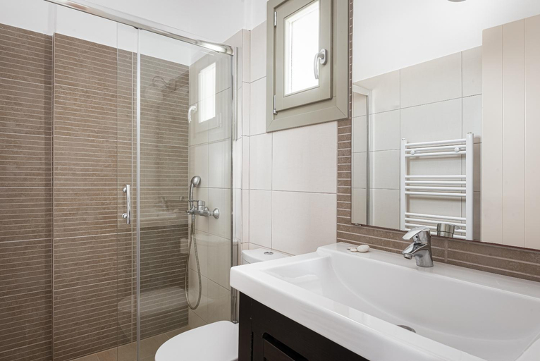 Bathroom 3, Sunray Pounta Paros Beachfront Villa Near Kitesurf, South Aegean