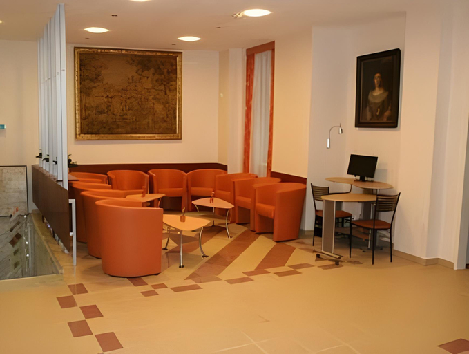 Public Area 3, Hotel Terminus, Wien
