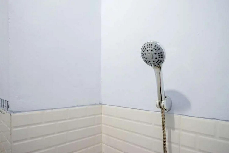 Bathroom 29