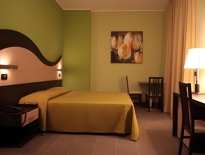 Bedroom 3, Life Sport Hotel, Roma