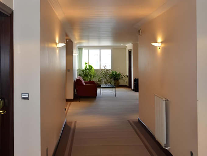 Others 5, Hotel Loiola, Guipúzcoa