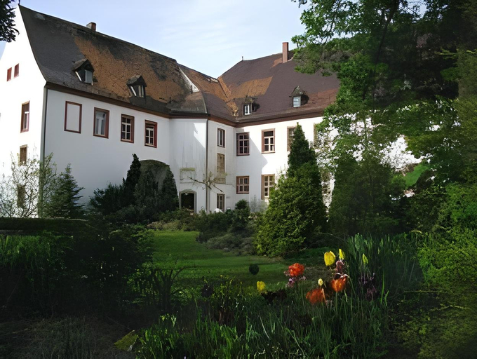 Others 3, Schloss Triestewitz, Nordsachsen