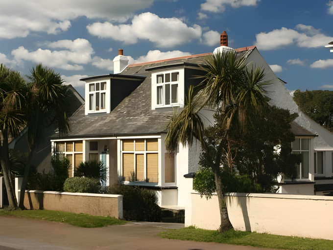Exterior & Views