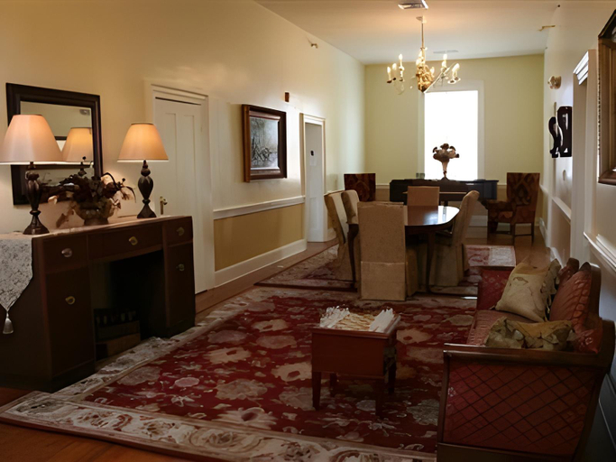 Others 3, Hale Springs Inn, Hawkins
