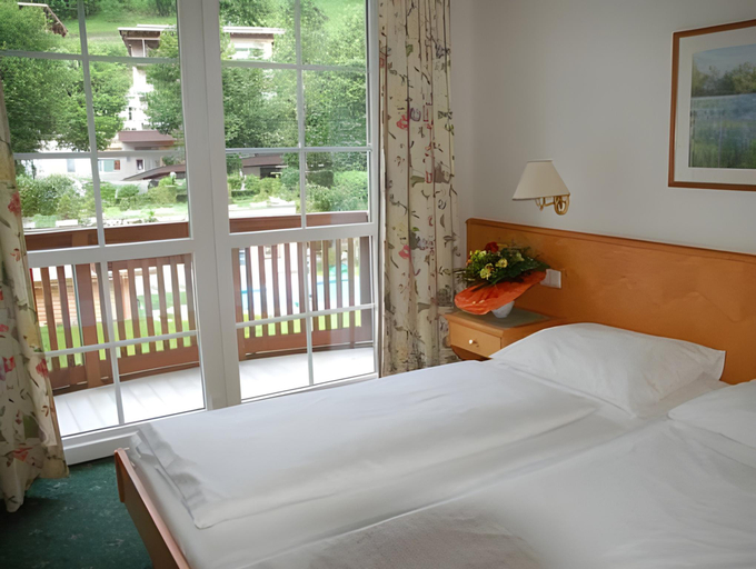 Bedroom 3, Hotel Rauscher - Das Naturteichparadies, Sankt Johann im Pongau