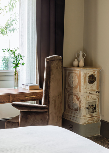 Bedroom 4, This Time Tomorrow in Florence, Florence
