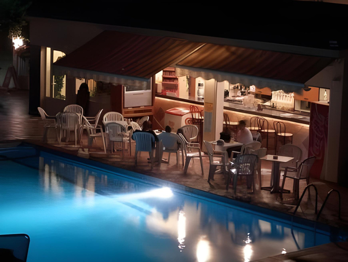 Food & Drinks 5, Golden Sun Boutique, Crete