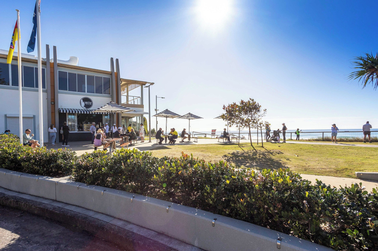 Exterior & Views 2, Beachfront Burleigh Getaway, Gold Coast