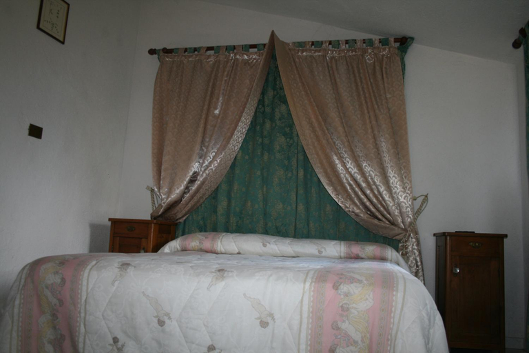 Bedroom 2, Agriturismo Colle del Sole, Perugia