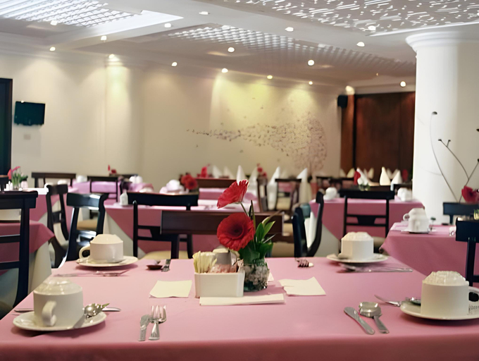 Food & Drinks 5, Hotel Dann Av. 19, Santafé de Bogotá
