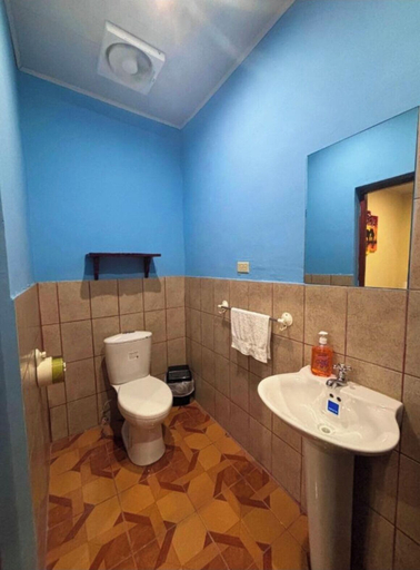 Bathroom 4, GRANADOS GUEST HOUSE, Granada
