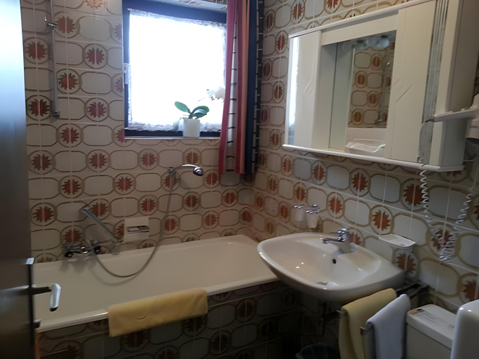 Bathroom 3, Hotel Panorama, Reutte