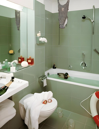 Bathroom 5, Aussen Alster Hotel, Hamburg