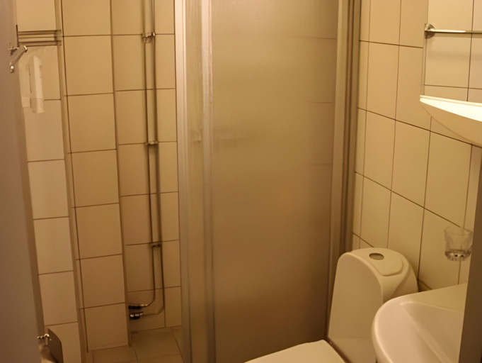 Bathroom 3, Grannagarden Hotell och Restaurang, Jönköping