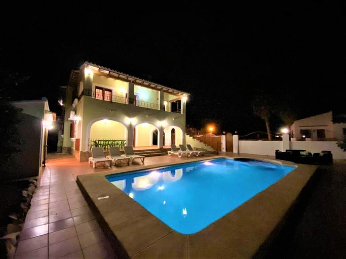 Others 5, Villa Costa, Alicante