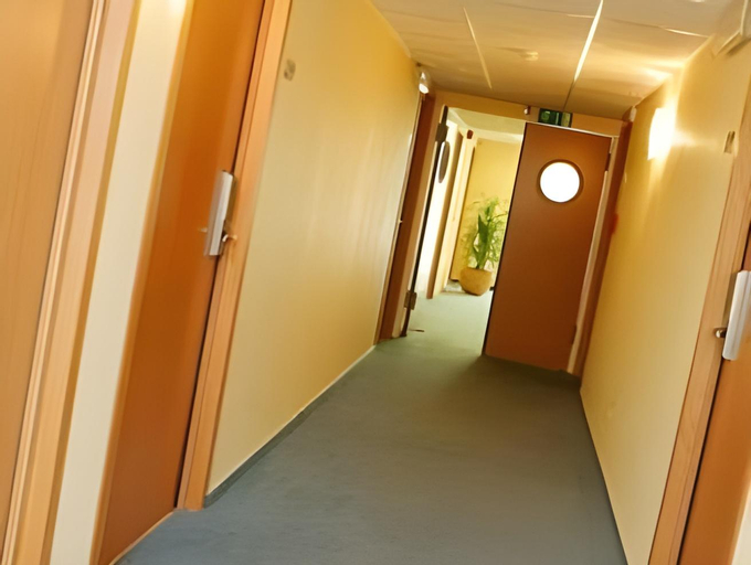 Others 4, Hotel-Restaurant Stand'Inn, Esch-sur-Alzette