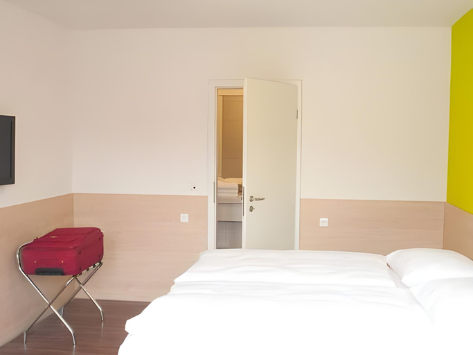 Bedroom 2, City Motel Soest, Soest