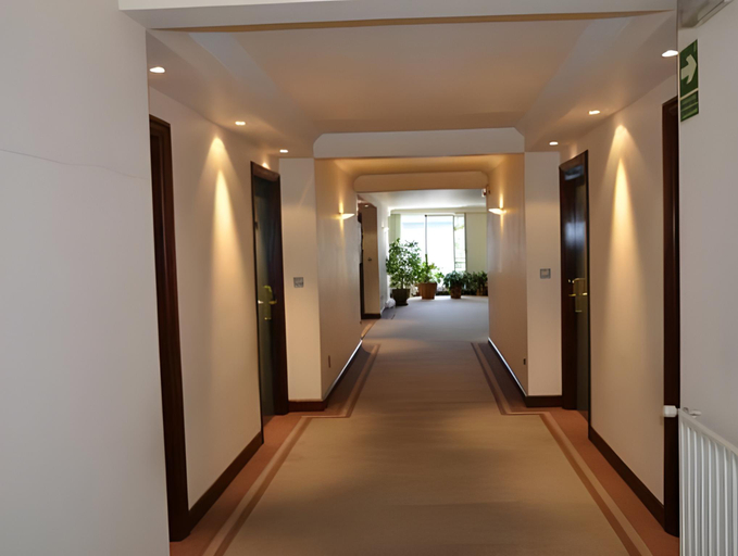 Others 2, Hotel Loiola, Guipúzcoa