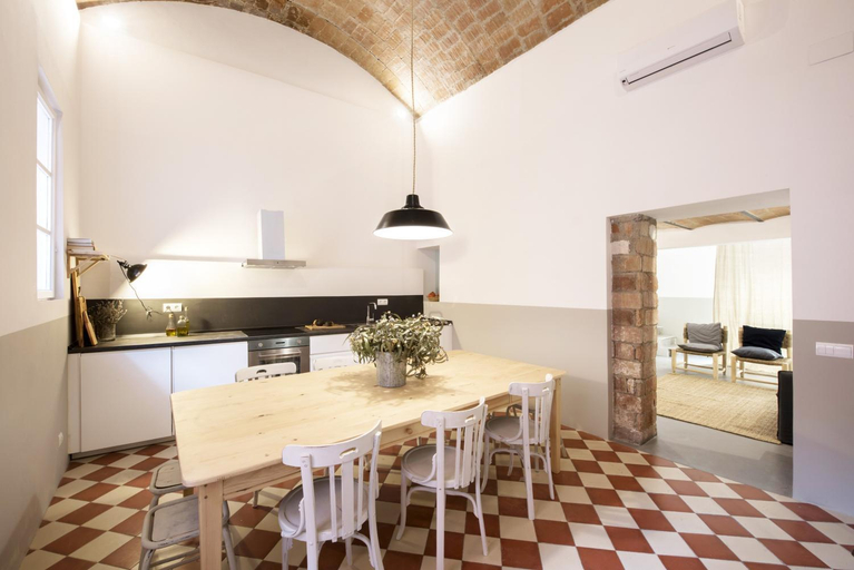Others 4, CASA FILOMENA, Barcelona