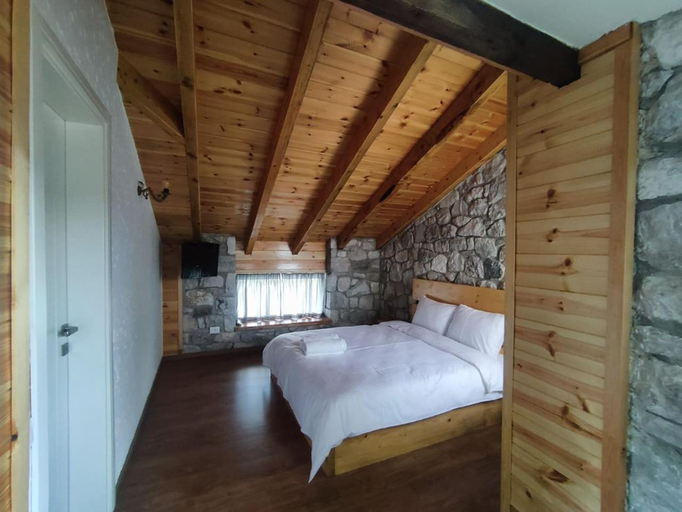Bedroom 4, Vila Nikol, Korçës