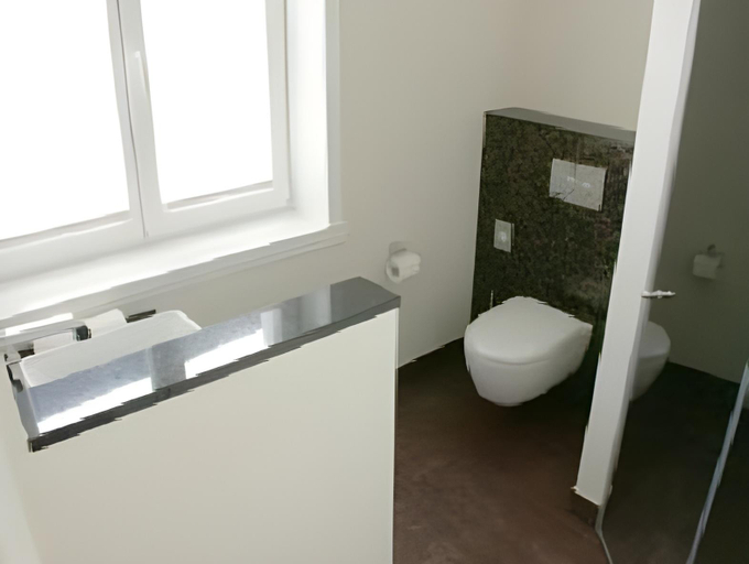 Bathroom 3, Konig`s Hotel am Schlosspark, Gütersloh