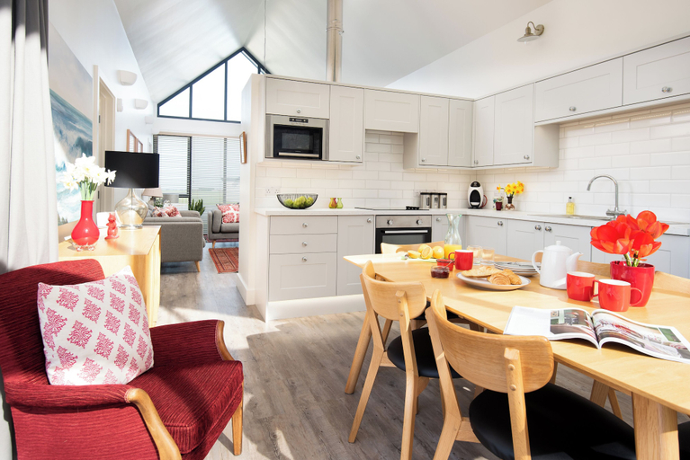 Others 5, Wild Chive Lodge, Brada Quarry, Northumberland
