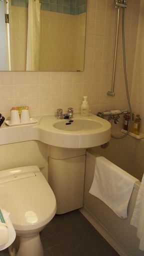 Bathroom 22