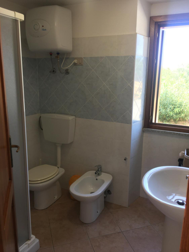 Bathroom, B&B Tavolara, Nuoro