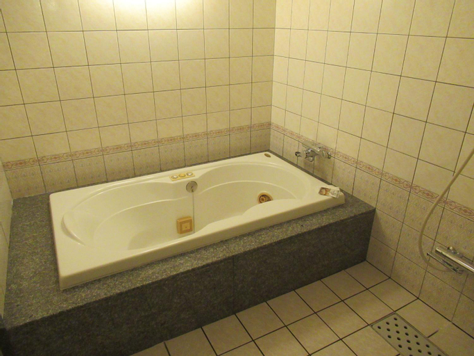 Bathroom 5